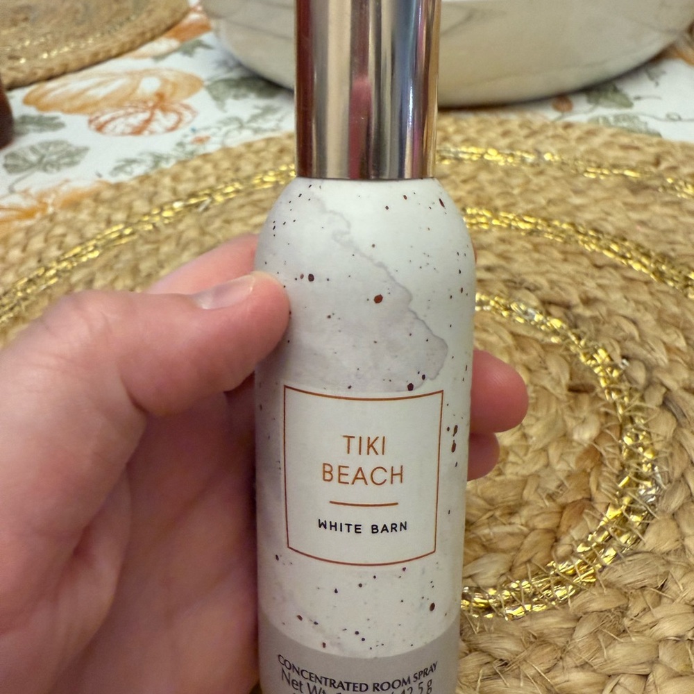 White Barn Tiki Beach Room Spray - White and Silver